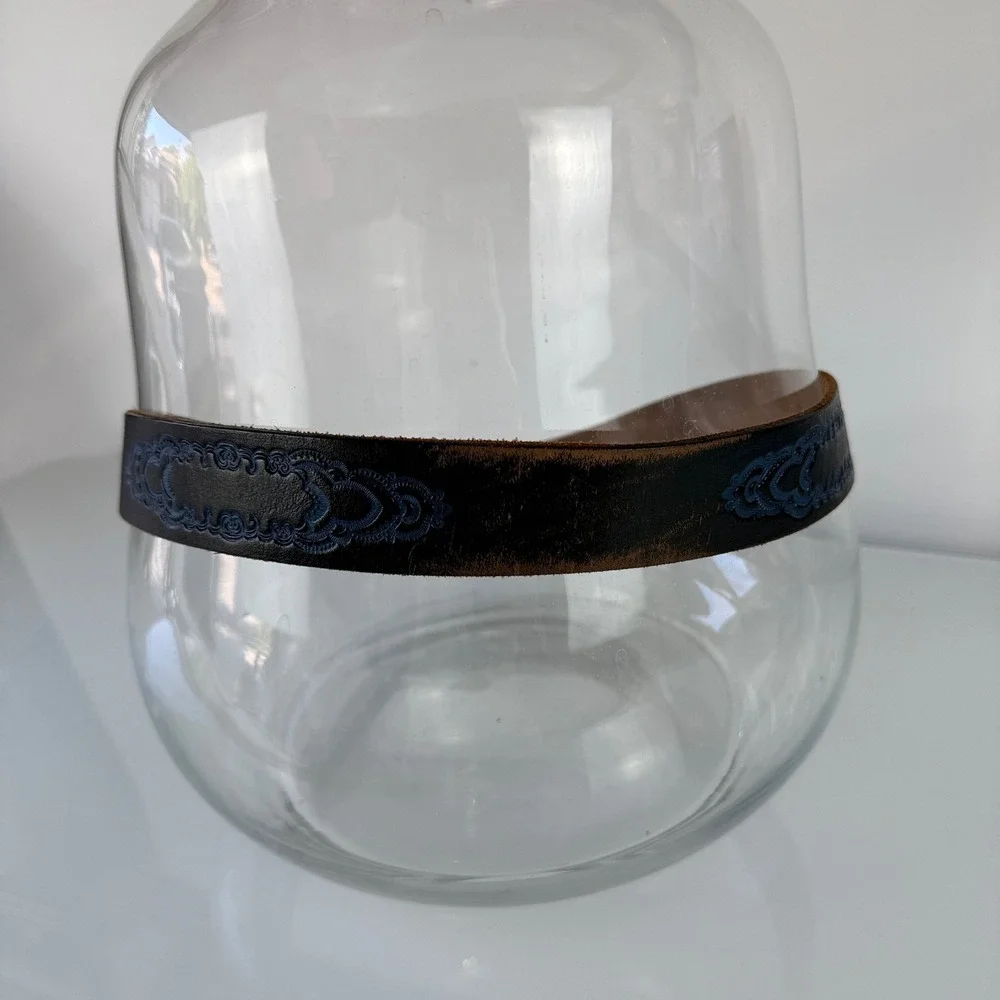 Leather Island Bill Lavin Belt Mens 36 Black Blue Embroidered Leather 3-LI8694